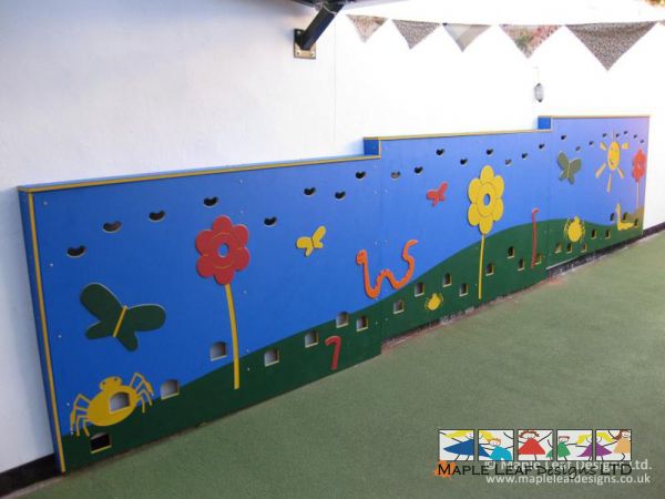 HDPE Engraved Traverse Wall