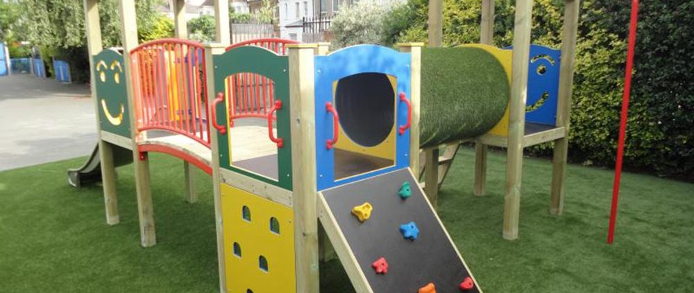 Lordship Lane Play Tower