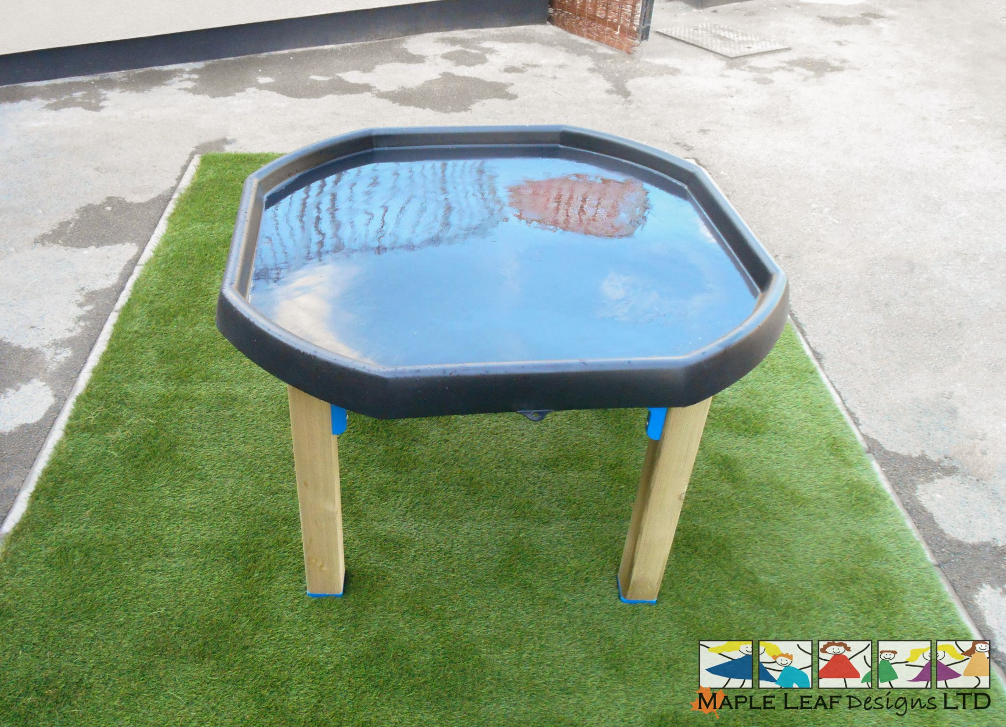 Timber Frame Tuff Table Natural Play Maple Leaf Designs Ltd.