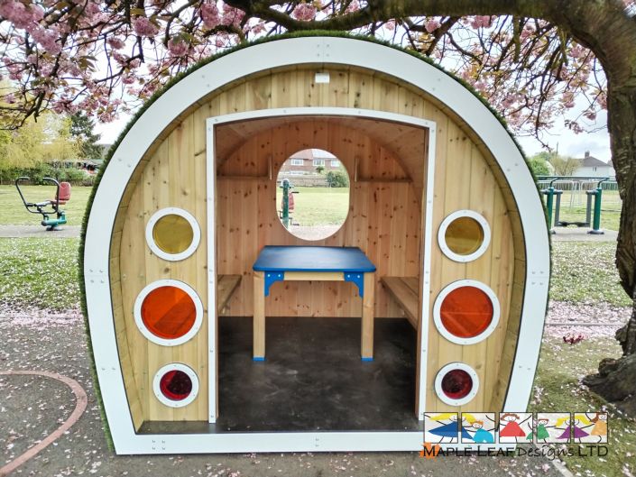 Alsagers Bank Primary School Hobbit Reading House
