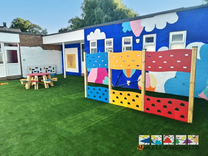 Seating and Traverse Wall 3